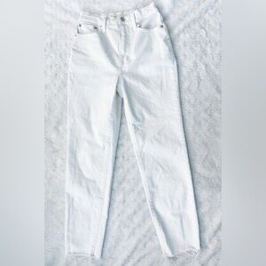 MADEWELL The Mom Jean Frayed Hem in White